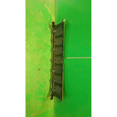 5UP86RXFAB Parrilla del radiador  disponible Málaga