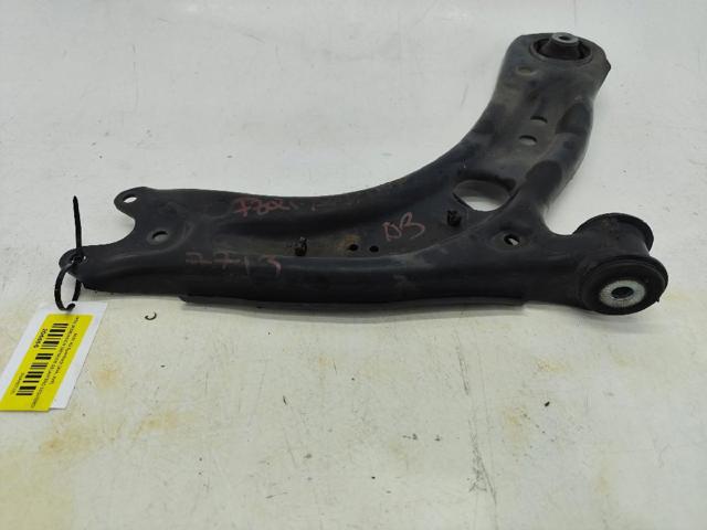 5WA407151 Brazo inferior izquierdo de la suspensión delantera  en stock Sabadell