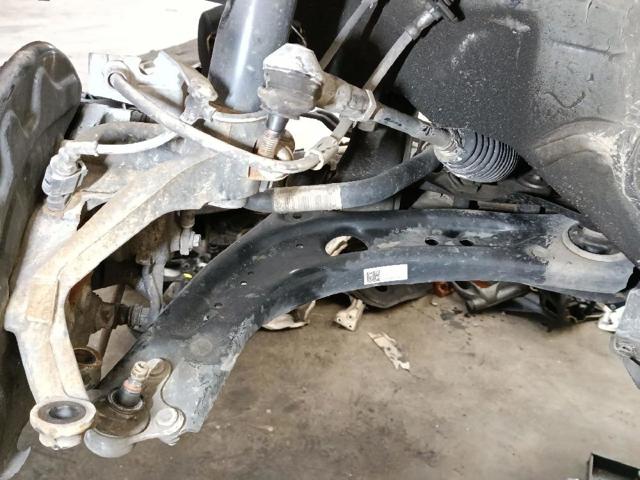 5WA407151 Brazo inferior izquierdo de la suspensión delantera  en stock Granada