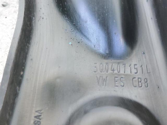 5WA407151 Brazo inferior izquierdo de la suspensión delantera  comprar en Reus