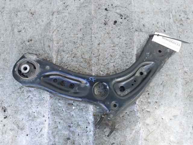 5WA407151 Brazo inferior izquierdo de la suspensión delantera comprar Sevilla
