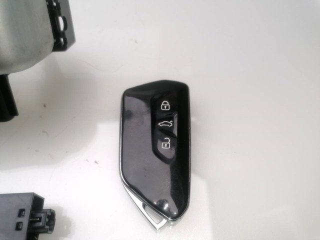 5WA962132 VAG Antena Kessy  disponible Vigo