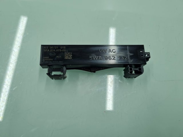 5WA962132 VAG