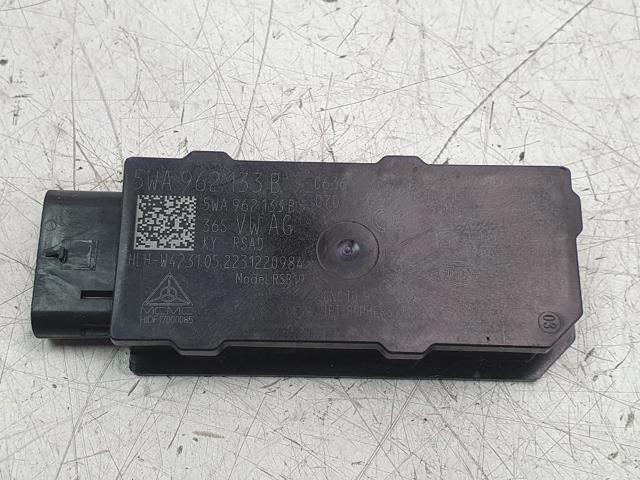 VAG 5WA962133B Antena Kessy  disponible Valladolid