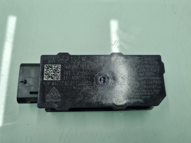 5WA962133B VAG