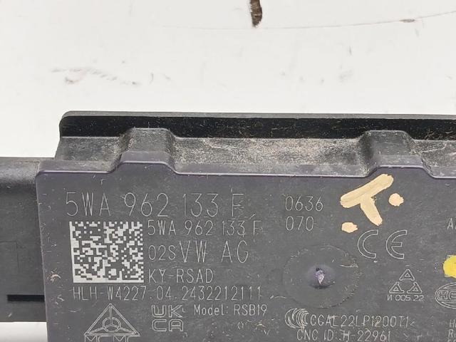 5WA962133F Antena  en stock Sabadell