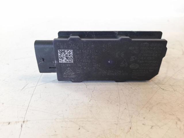 5WA962133F VAG