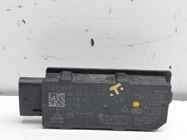5WA962133F VAG Antena  disponible Alicante