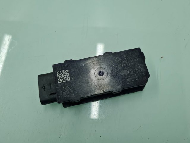 5WA962133F Antena  en stock Sabadell