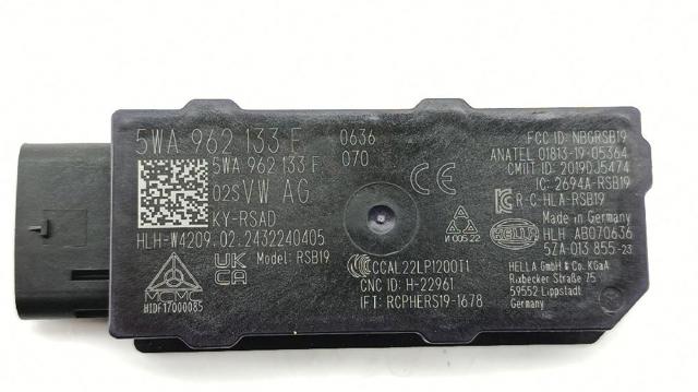 5WA962133F VAG