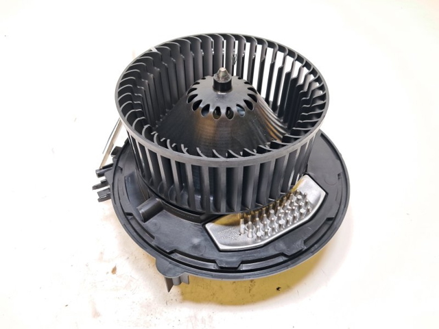 5WB819015 Motor del ventilador del calefactor  disponible Málaga