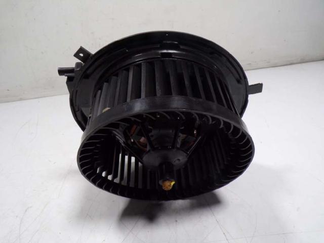 5WB819021A VAG Motor del ventilador del calefactor  comprar en Oviedo