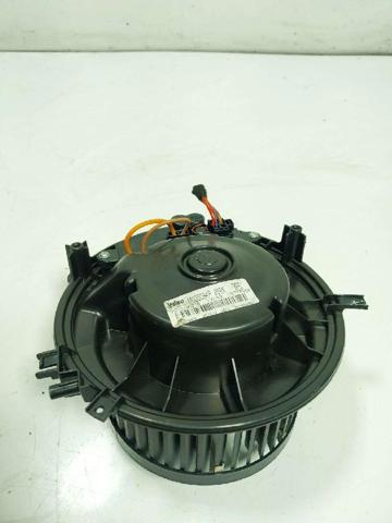 5WB819021A VAG Motor del ventilador del calefactor  comprar en Oviedo