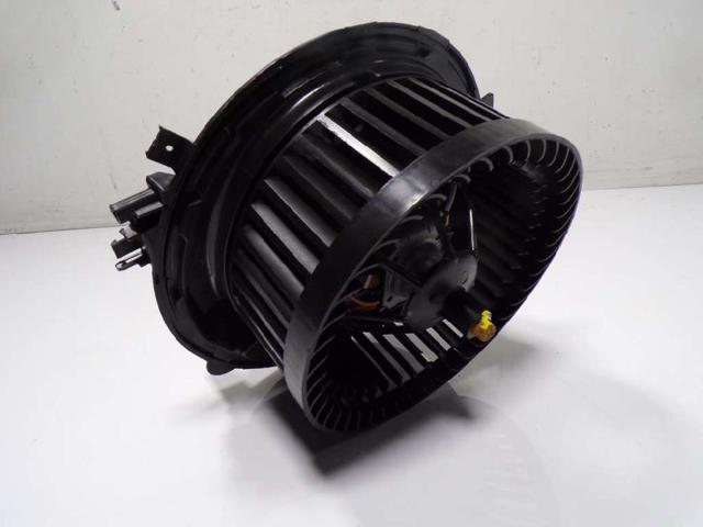 5WB819021A VAG Motor del ventilador del calefactor  comprar en Oviedo
