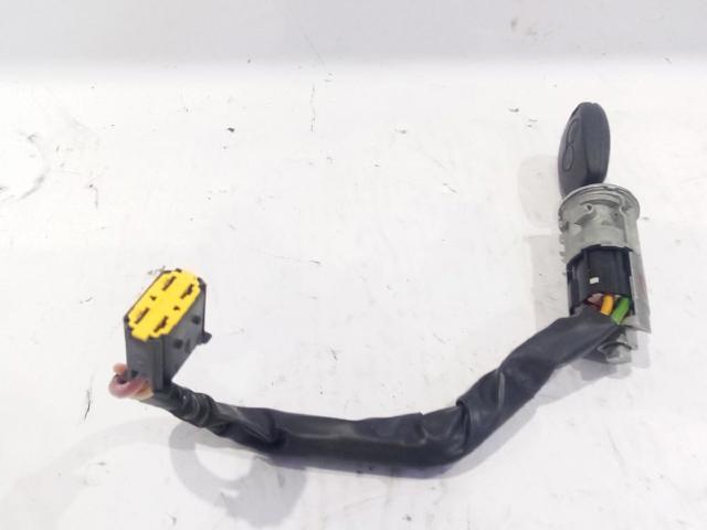 RENAULT 6001546809 Cerradura de encendido  disponible Valladolid