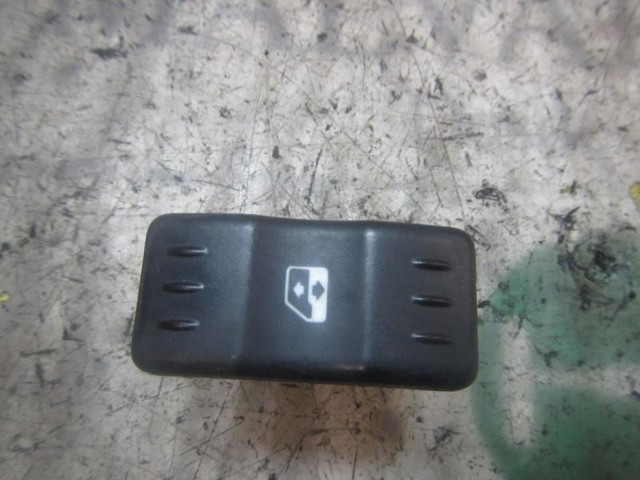 Botón de encendido del motor del elevalunas de la consola central 6001546816 RENAULT