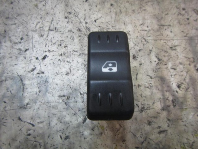 Botón de encendido del motor del elevalunas de la consola central 6001546816 RENAULT