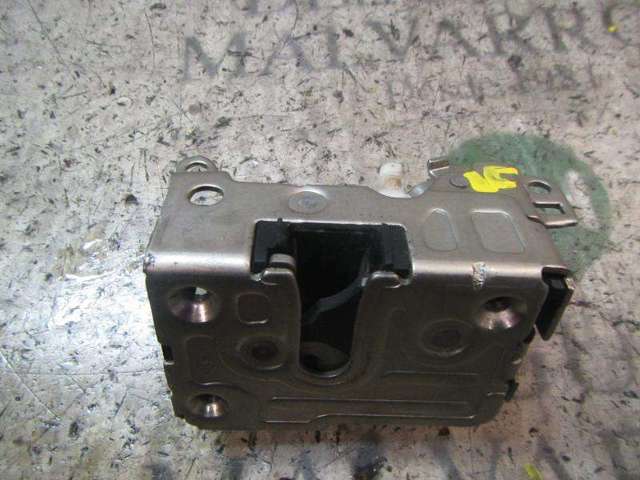 6001547511 RENAULT Cerradura de puerta delantera derecha  en stock Gandía