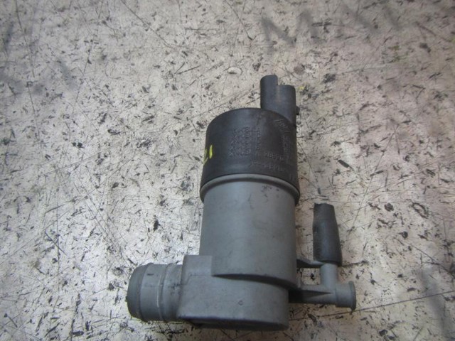 6001549443 Bomba de agua limpiaparabrisas, delantera comprar Almería
