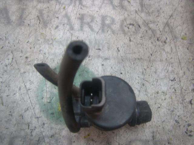 6001549444 RENAULT Bomba de agua limpiaparabrisas, delantera comprar Bilbao