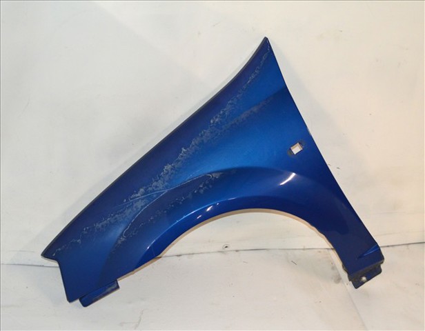 RENAULT 6001549971 Aleta delantera izquierda  disponible Lugo
