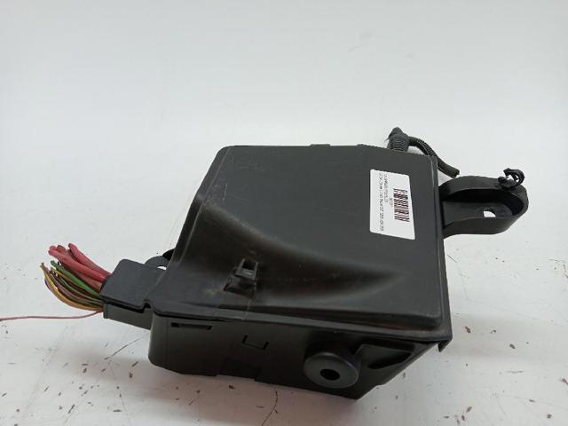 Caja de fusibles 6001551084 Renault (RVI)