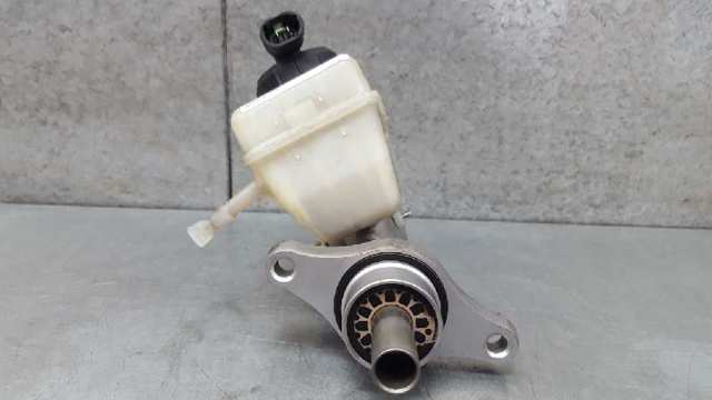 RENAULT 6001551313 Cilindro principal de freno  disponible Lugo