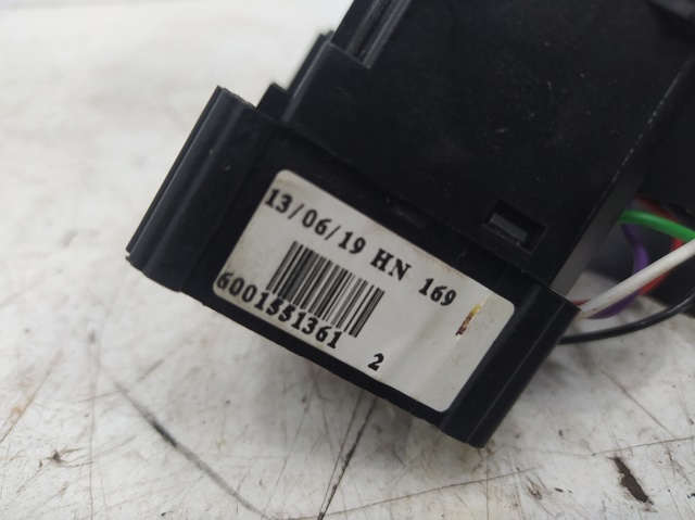 6001551361 RENAULT Conmutador izquierdo de la columna de dirección  disponible Alicante