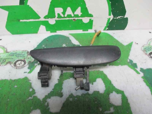 Manecilla de puerta exterior delantero derecha 6025300830 Renault (RVI)