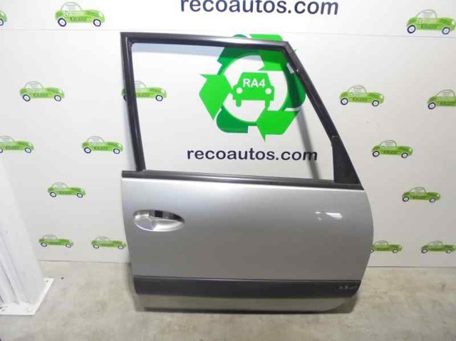 Puerta delantera derecha 6025370666 Renault (RVI)