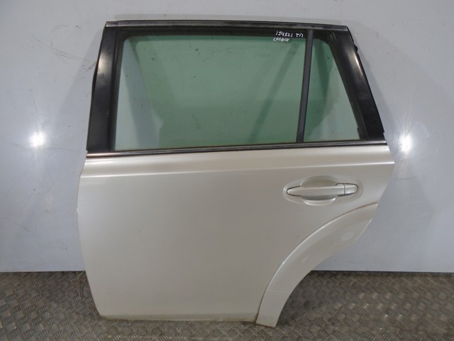 Puerta trasera izquierda 60409AJ1119P Subaru