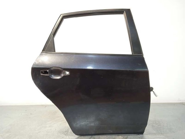 Puerta trasera derecha 60409FG0019P Subaru