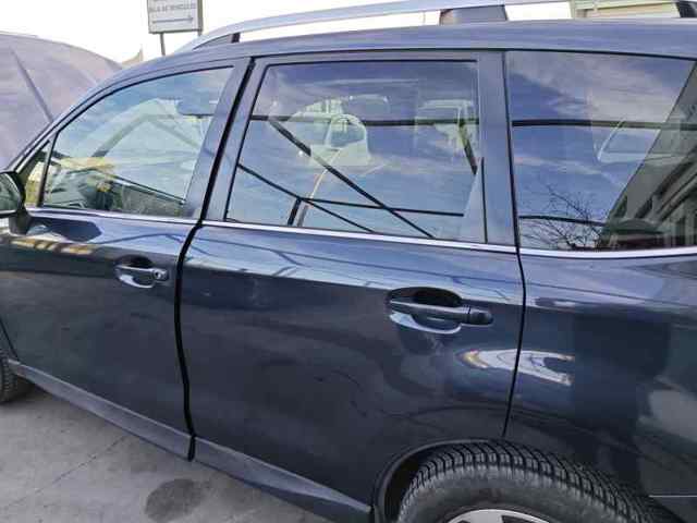 Puerta trasera izquierda 60409SG0119P Subaru