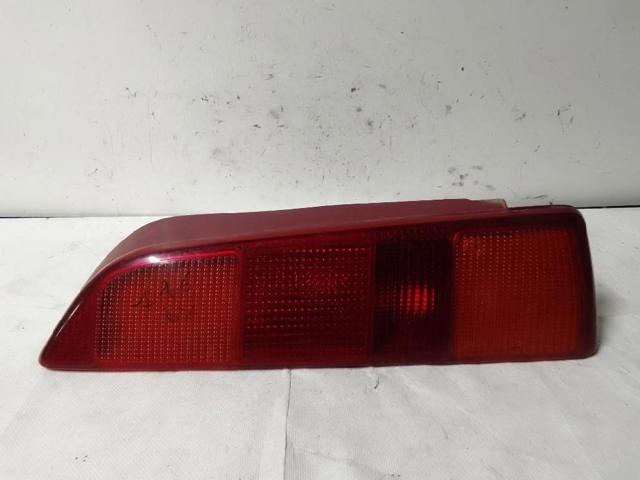 Comprar Piloto trasero derecho Alfa Romeo 146  930 a bajo precio