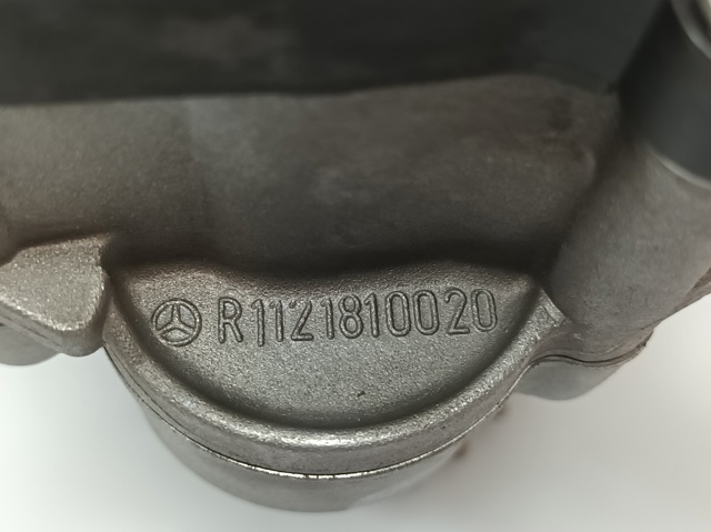 6061810801 MERCEDES Bomba de aceite  comprar en Oviedo