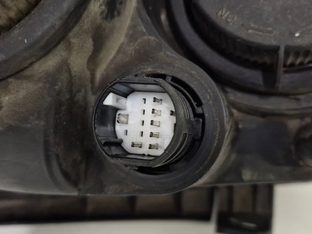60682088 FIAT Faro derecho  comprar en Oviedo