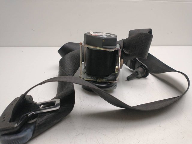 607718000 MERCEDES Cinturón de seguridad delantero izquierdo  disponible Vigo