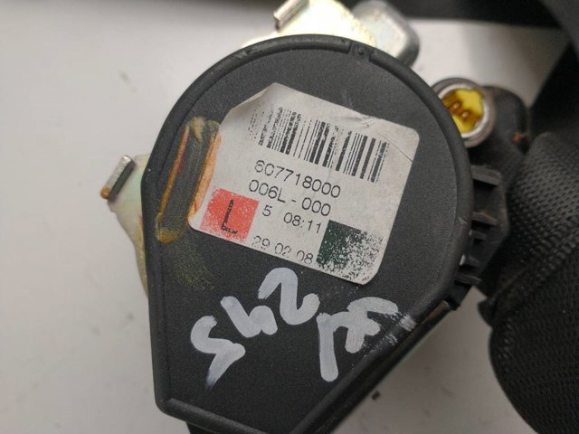 607718000 MERCEDES Cinturón de seguridad delantero izquierdo  en stock Huelva