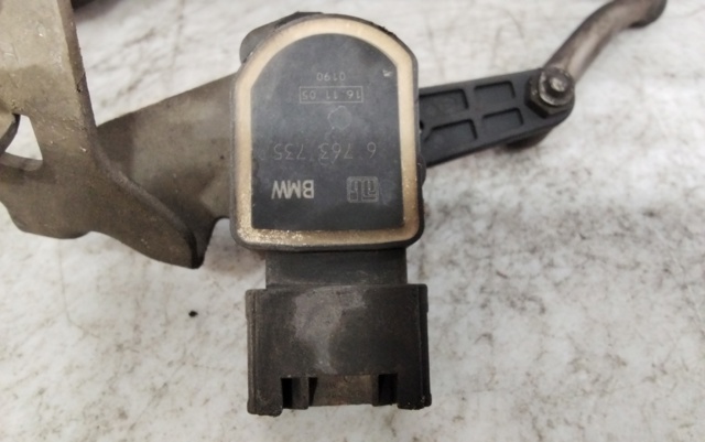 BMW 6082T6 Brazo inferior izquierdo de la suspensión delantera comprar Pamplona