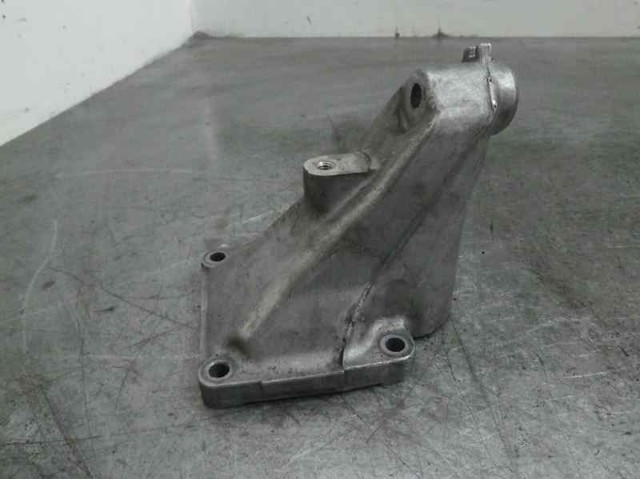 Soporte para taco de motor izquierdo 6112230604 Mercedes