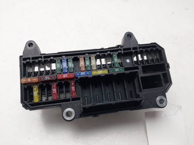Caja fusibles BMW 7  desde 49,37 €