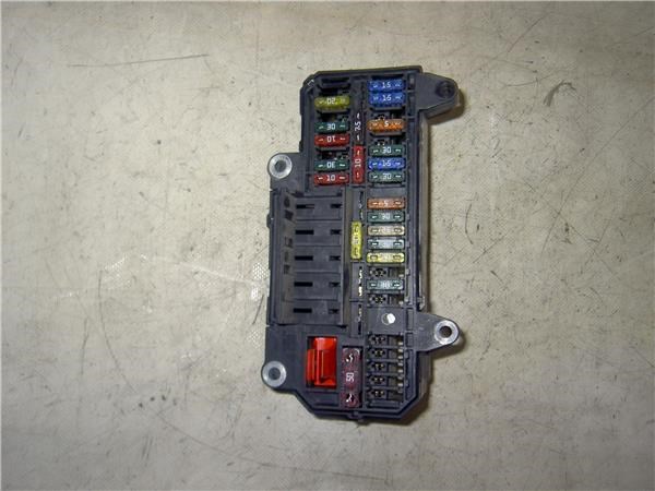 Caja de fusibles 61136900583 BMW