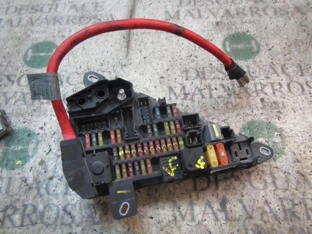 61146906588 BMW