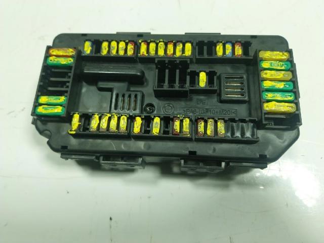 61149224866 BMW Caja de fusibles  disponible Ourense