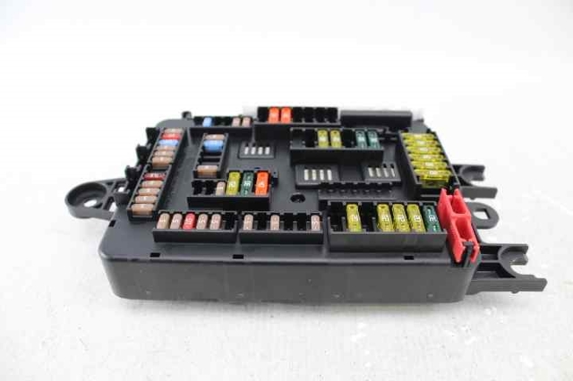 61149259466 Caja de fusibles trasera interior  en stock Castellón