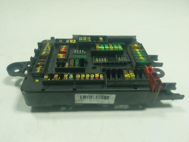 BMW 61149259466 Caja de fusibles trasera interior comprar Tarragona