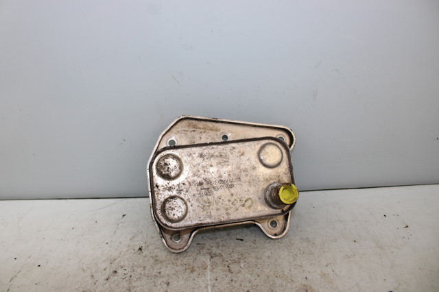 Enfriador aceite motor para mercedes clase c (w203) berlina 6121880101