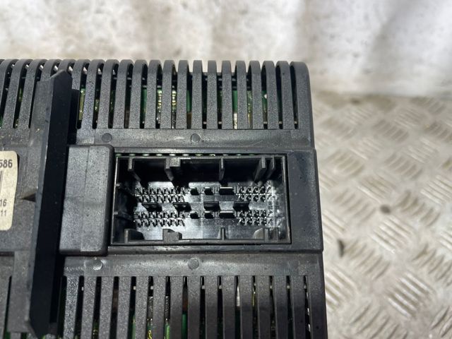 61314108586 BMW