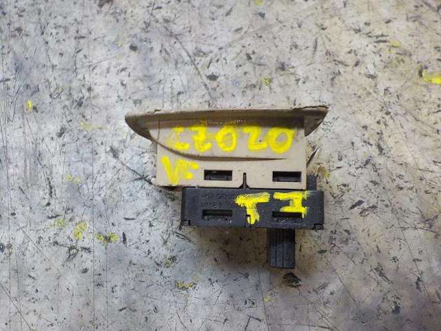 61316945876 BMW Botón de encendido del motor del elevalunas trasero derecho  comprar en Oviedo