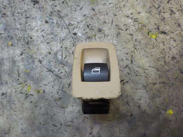 61316945876 BMW Botón de encendido del motor del elevalunas trasero derecho  disponible Ourense
